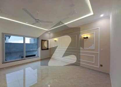 بحریہ ٹاؤن فیز 8 ۔ علی بلاک بحریہ ٹاؤن فیز 8 ۔ سفاری ویلی,بحریہ ٹاؤن فیز 8,بحریہ ٹاؤن راولپنڈی,راولپنڈی میں 5 مرلہ مکان 2.0 کروڑ میں برائے فروخت۔