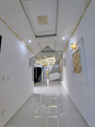 فارمانئیٹس ہاؤسنگ سکیم لاہور میں 3 کمروں کا 3 مرلہ مکان 60.0 ہزار میں کرایہ پر دستیاب ہے۔