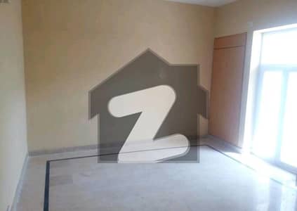 جی ۔ 8 اسلام آباد میں 1 کنال دفتر 9.0 لاکھ میں کرایہ پر دستیاب ہے۔