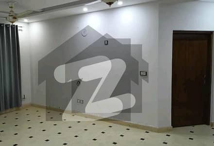 آئی ۔ 8/3 آئی ۔ 8,اسلام آباد میں 6 کمروں کا 12 مرلہ مکان 4.5 لاکھ میں کرایہ پر دستیاب ہے۔