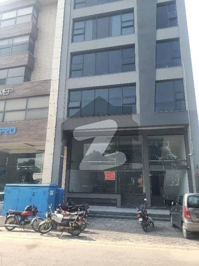 ڈی ایچ اے فیز 8 - کمرشل براڈوے ڈی ایچ اے فیز 8,ڈیفنس (ڈی ایچ اے),لاہور میں 8 مرلہ عمارت 26.0 کروڑ میں برائے فروخت۔