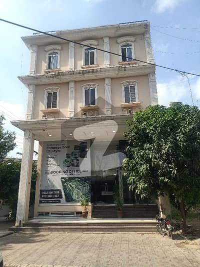 ڈی ایچ اے فیز 2 - بلاک کیو فیز 2,ڈیفنس (ڈی ایچ اے),لاہور میں 8 مرلہ عمارت 17.0 کروڑ میں برائے فروخت۔