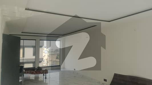 بینکرز ہاؤسنگ سوسائٹی ۔ بلاک بی بینکرز کوآپریٹو ہاؤسنگ سوسائٹی,لاہور میں 5 مرلہ دفتر 65.0 ہزار میں کرایہ پر دستیاب ہے۔