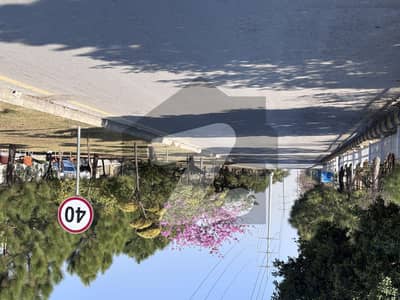 ڈی ایچ اے فیز 2 - سیکٹر ڈی ڈی ایچ اے ڈیفینس فیز 2,ڈی ایچ اے ڈیفینس,اسلام آباد میں 1 کنال رہائشی پلاٹ 4.65 کروڑ میں برائے فروخت۔