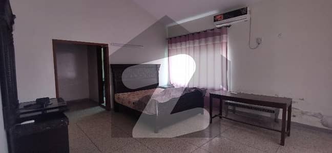 Furnished Upper portion