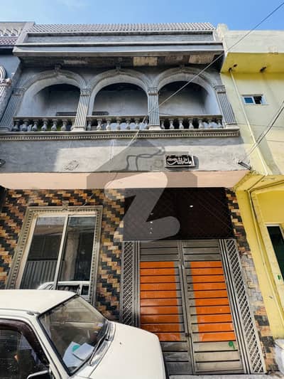 شاداب گارڈن لاہور میں 4 کمروں کا 5 مرلہ مکان 1.25 کروڑ میں برائے فروخت۔