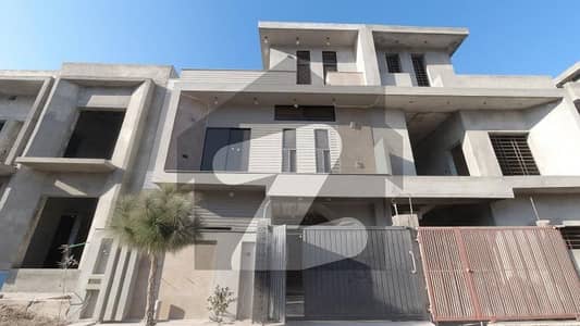 Double Storey 5 Marla House Available In Faisal Hills For sale