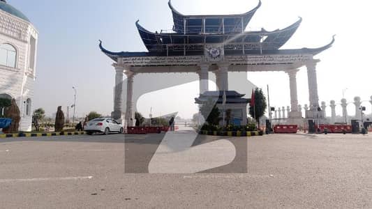 بلیو ورلڈ سٹی چکری روڈ,راولپنڈی میں 8 مرلہ کمرشل پلاٹ 7.9 کروڑ میں برائے فروخت۔