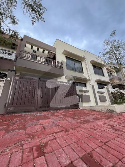 5 Marla Modern House for Sale in Bahria Town Phase 8, Block M