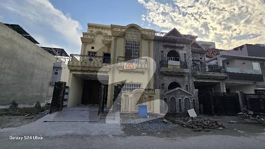 Stunning 5 Marla Spanish Design House For Sale - Khayaban-E-Amin (Block L)