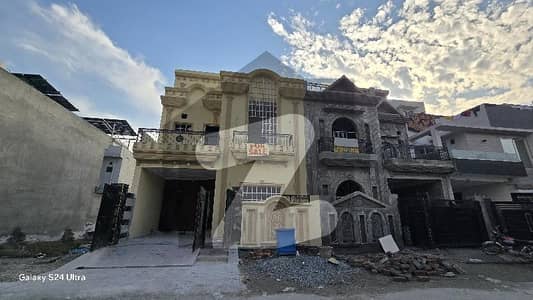 Stunning 5 Marla Spanish Design House for Sale - Khayaban-e-Amin (Block L)