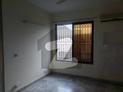 UPPER PORTION FOR RENT IN F-8
