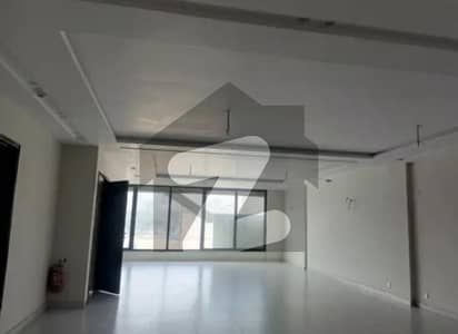 ڈی ایچ اے فیز 4 ڈیفنس (ڈی ایچ اے),لاہور میں 8 مرلہ دفتر 1.2 لاکھ میں کرایہ پر دستیاب ہے۔