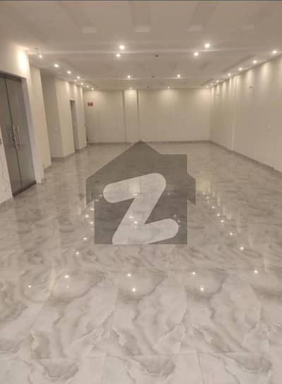 ڈی ایچ اے فیز 4 ڈیفنس (ڈی ایچ اے),لاہور میں 8 مرلہ دفتر 1.65 لاکھ میں کرایہ پر دستیاب ہے۔