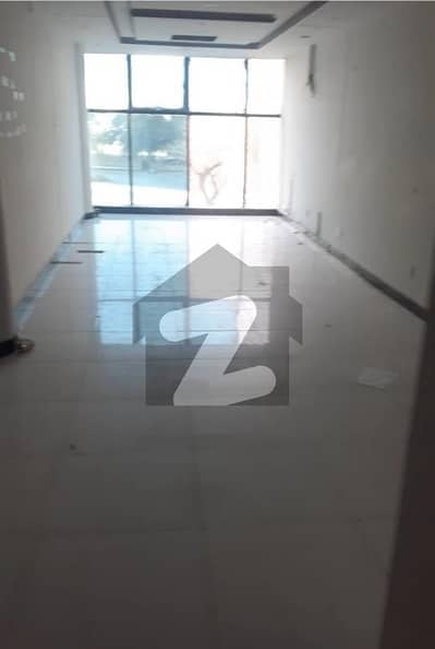 F11 Markaz Office (11*40) ist Floor