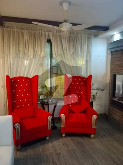 عسکری 10 - صیکٹر ای عسکری 10,عسکری,لاہور میں 4 کمروں کا 10 مرلہ مکان 1.7 لاکھ میں کرایہ پر دستیاب ہے۔