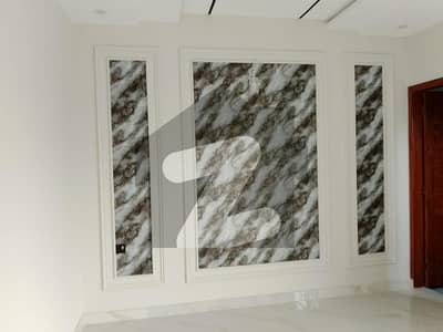 5 Marla Plot For Rent in Parkview City Lahore.