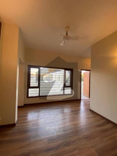 Single Storey 500 Yards For Rent