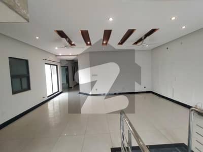 ڈی ایچ اے فیز 5 ڈیفنس (ڈی ایچ اے),لاہور میں 3 کمروں کا 1 کنال بالائی پورشن 1.3 لاکھ میں کرایہ پر دستیاب ہے۔