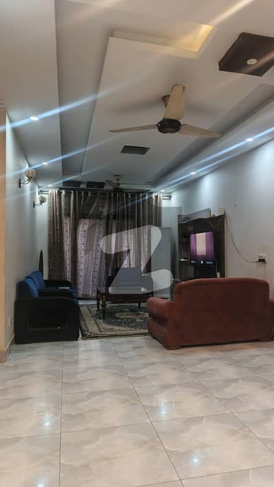 Spacious 3bedrooms apartment for sale with servant quarter