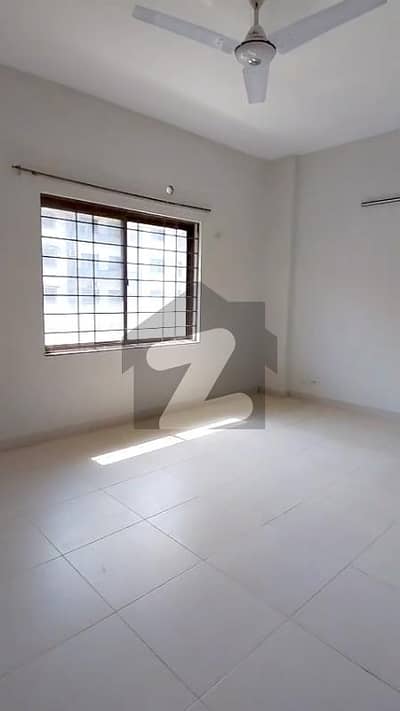 3 Bed Room Apartments For Rent In Askari 11