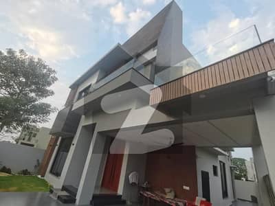 SLIGHTLY USED 10 MARLA FULL HOUSE FOR SALE IN DHA PHASE 7 Y BLOCK