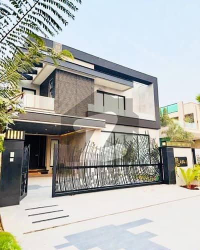 ڈی ایچ اے فیز 6 ڈیفنس (ڈی ایچ اے),لاہور میں 6 کمروں کا 1 کنال مکان 10.14 کروڑ میں برائے فروخت۔ ڈی ایچ اے فیز 6 ڈیفنس (ڈی ایچ اے),لاہور میں 6 کمروں کا 1 کنال مکان 10.14 کروڑ میں برائے فروخت۔