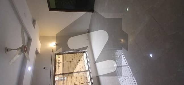 ای ۔ 11 اسلام آباد میں 3 کمروں کا 1 کنال زیریں پورشن 1.6 لاکھ میں کرایہ پر دستیاب ہے۔