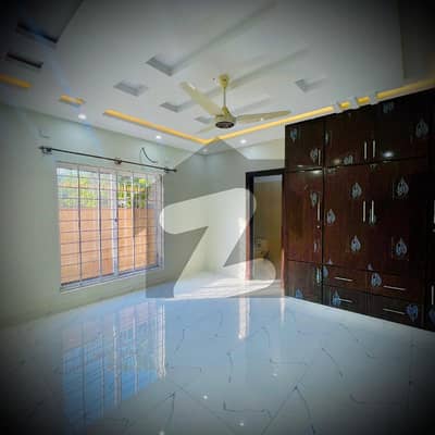 Prominently-Located House Available In Bahria Town Phase 8 - Sector F-3 For Sale Prominently-Located House Available In Bahria Town Phase 8 - Sector F-3 For Sale