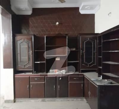 مصطفیٰ ٹاؤن لاہور میں 4 کمروں کا 5 مرلہ مکان 85.0 ہزار میں کرایہ پر دستیاب ہے۔