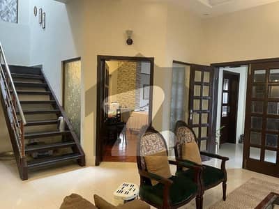 DHA phase 5 k block 10 Marla house far sale slightly used