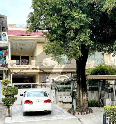 I-8.12 Marla upper portion available for rent ideal location for more options available