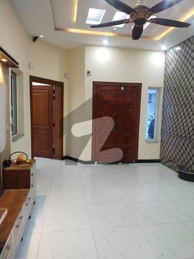 بحریہ ٹاؤن فیز 8 بحریہ ٹاؤن راولپنڈی,راولپنڈی میں 2 کمروں کا 7 مرلہ زیریں پورشن 40.0 ہزار میں کرایہ پر دستیاب ہے۔