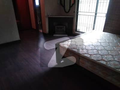 1 Kanal Double Unit Full House Is Available For Rent In Dha Phase 4 Near Cc Commercial