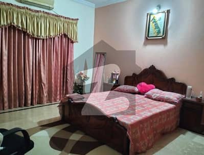 30*60 Well-Maintained 7 Marla House in Prime G-13, Islamabad