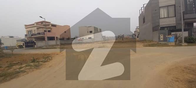 Get Your Hands On Residential Plot In Lahore Best Area