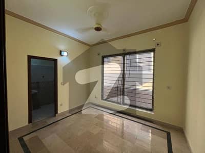 ڈی ۔ 12/1 ڈی ۔ 12,اسلام آباد میں 2 کمروں کا 5 مرلہ بالائی پورشن 65.0 ہزار میں کرایہ پر دستیاب ہے۔