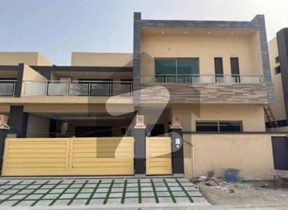 Luxurious 5-Bedroom House For Sale