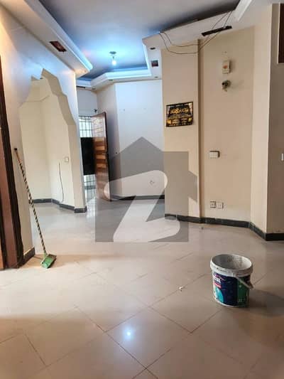 200 Sqyds OLD HOUSE FOR SALE In North Nazimabad Block "J"