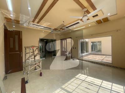 UPPER PORTION OF ONE KANAL HOUSE AVAILABLE FOR RENT IN PHASE ONE BAHRIA ORCHARD