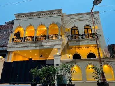 بنی گالہ اسلام آباد میں 6 کمروں کا 11 مرلہ مکان 4.5 کروڑ میں برائے فروخت۔