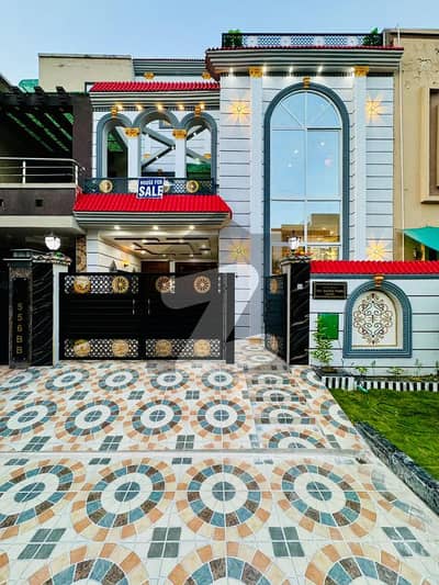 بحریہ ٹاؤن سیکٹرڈی بحریہ ٹاؤن,لاہور میں 3 کمروں کا 5 مرلہ مکان 77.0 ہزار میں کرایہ پر دستیاب ہے۔