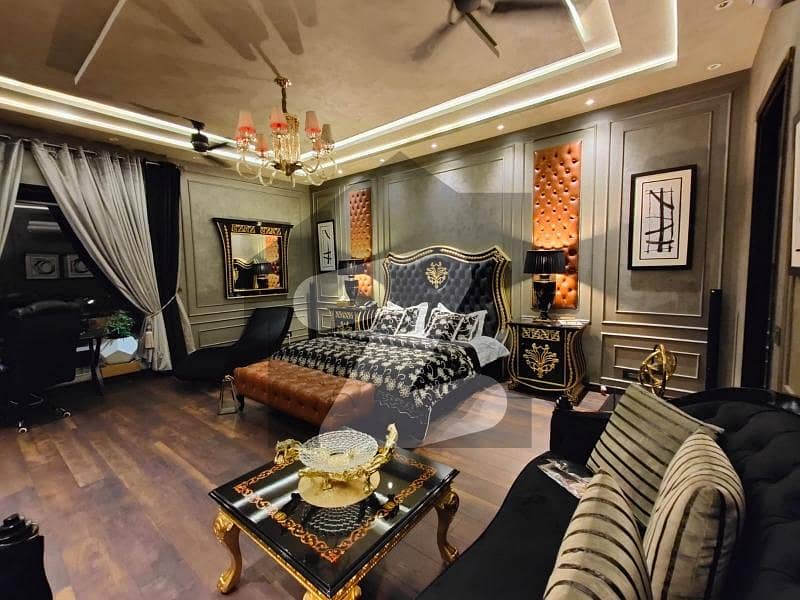 Slightly Used Modern Design One Kanal House Slightly Used Modern Design One Kanal House