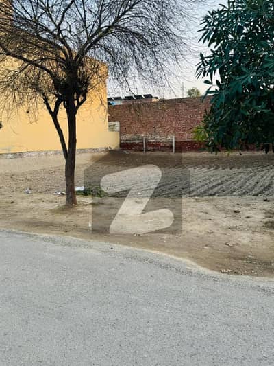 On Excellent Location 5 Marla Residential Plot In Park View City - Silver Block Is Available For Sale