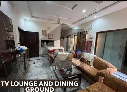 کینال بینک ہاؤسنگ سکیم لاہور میں 6 کمروں کا 10 مرلہ مکان 3.7 کروڑ میں برائے فروخت۔