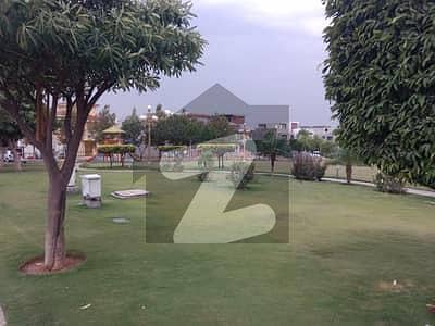 1 Kanal Commercial Plot For Sale In Business District Prime Investment | Price 17 Crore