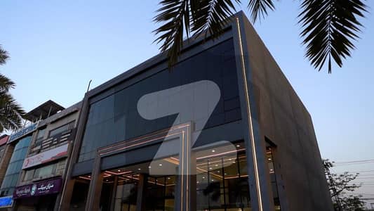 ایم ایم عالم روڈ گلبرگ,لاہور میں 4 کنال عمارت 20.0 لاکھ میں کرایہ پر دستیاب ہے۔