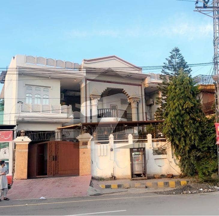 سیٹیلائیٹ ٹاؤن - بلاک ایف سیٹیلائیٹ ٹاؤن,راولپنڈی میں 5 کمروں کا 11 مرلہ مکان 12.5 کروڑ میں برائے فروخت۔ سیٹیلائیٹ ٹاؤن - بلاک ایف سیٹیلائیٹ ٹاؤن,راولپنڈی میں 5 کمروں کا 11 مرلہ مکان 12.5 کروڑ میں برائے فروخت۔