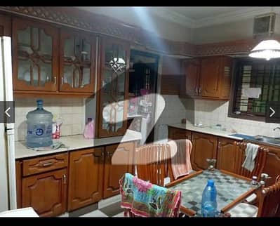 ڈی ایچ اے فیز 7 ڈی ایچ اے ڈیفینس,کراچی میں 3 کمروں کا 1 کنال بالائی پورشن 2.6 لاکھ میں کرایہ پر دستیاب ہے۔