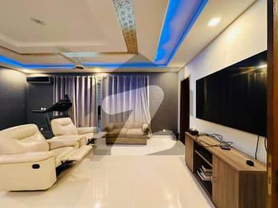 1 KANAL MODERN HOUSE FOR SALE IN DHA PHASE 6